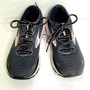 Women's Brooks Athletic Shoes Ghost Size 8